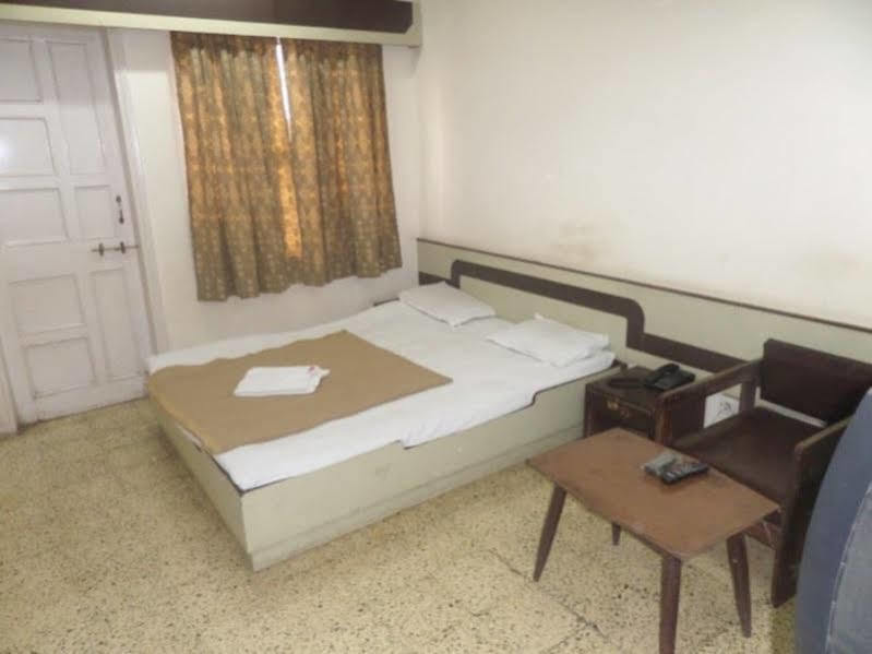 Hotel Shilpa Nashik Exterior photo